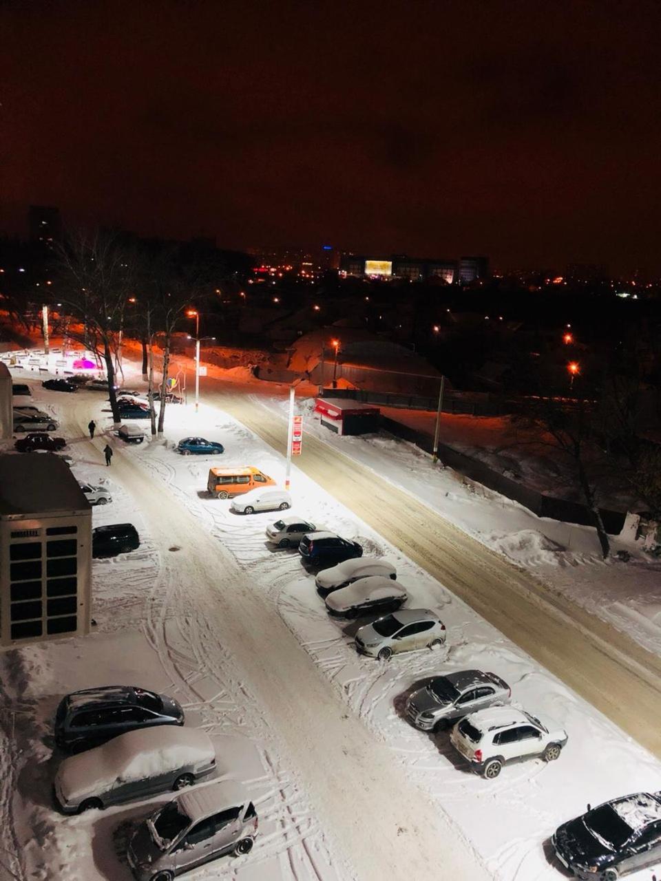Comfortable Apartment Near Metro Харьков Экстерьер фото