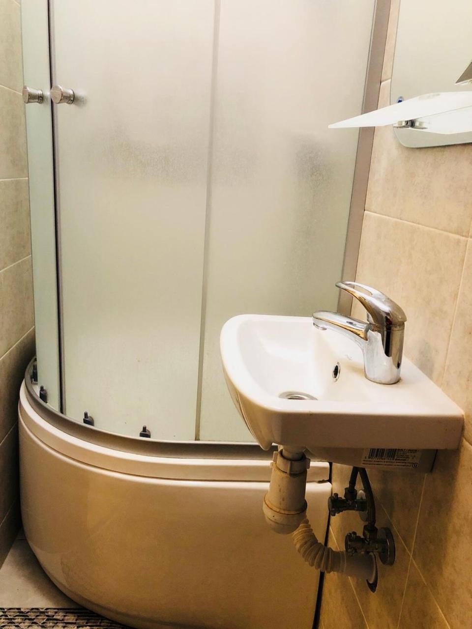 Comfortable Apartment Near Metro Харьков Экстерьер фото
