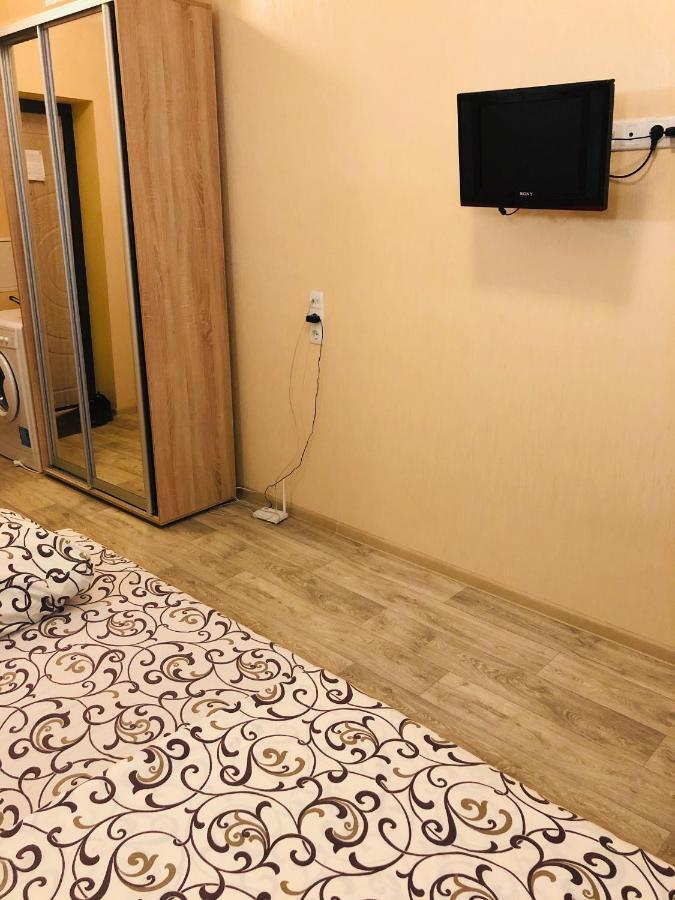 Comfortable Apartment Near Metro Харьков Экстерьер фото